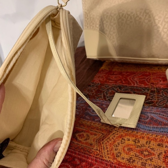 Etienne Aigner four piece satchel set - Picture 8 of 10